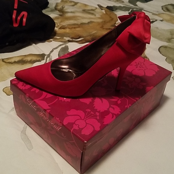 Shoes - Picture 3 of 3